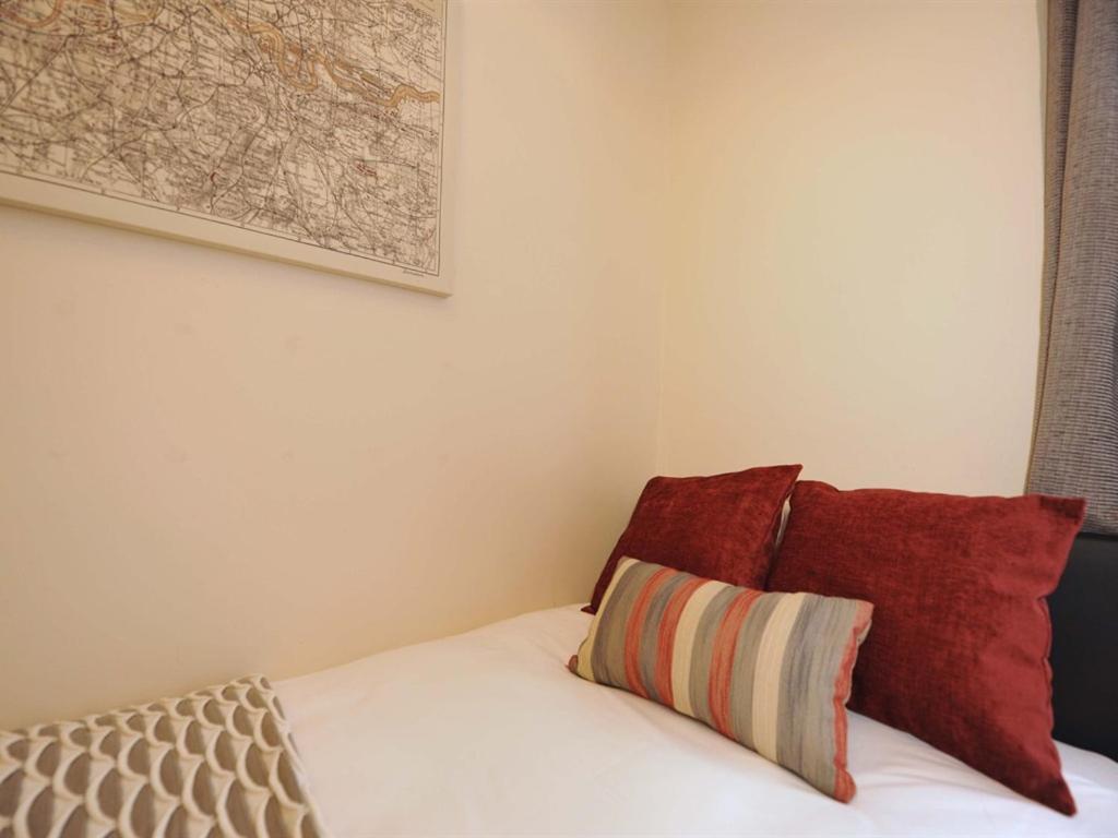 Gail'S Guest House Барри Номер фото